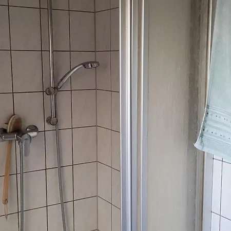 In Alt-garbsen Apartment *